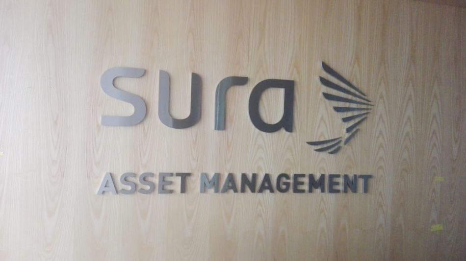 fabricando imagen SURA ASSET MANAGEMENT medellin colombia