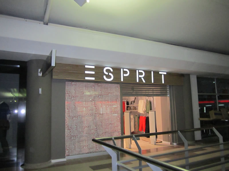 fabricando imagen Esprit medellin colombia